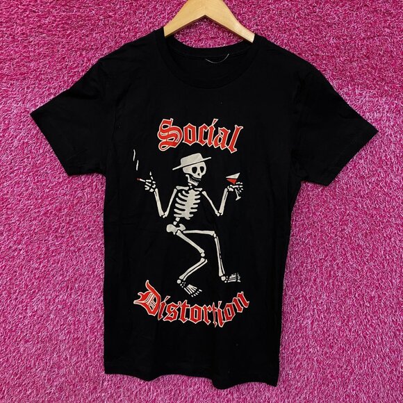 Social Distortion Skelly Drinking & Smoking Punk Band Tee S - Picture 1 of 4
